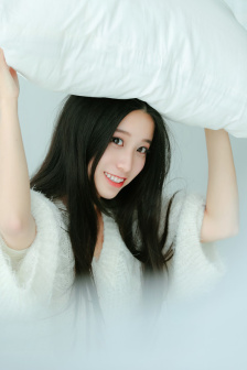《乳色吐息》樱花观看